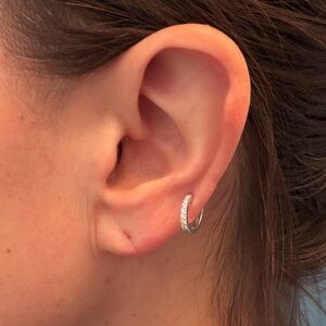 Mejuri Single Diamonds Line Mini Hoop White Gold